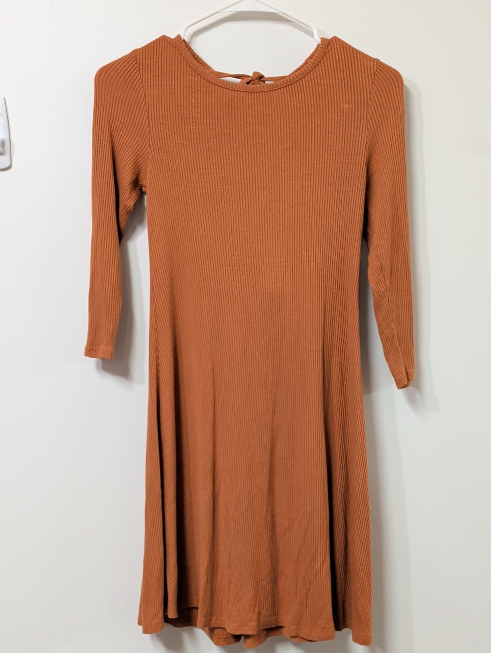 Forever 21 Rib Knit 3/4 Sleeve Keyhole Back Dress Size Small